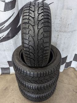 235/55r18 "Near Brand New" Hankook I-Pike RW11 studded winter snow tires