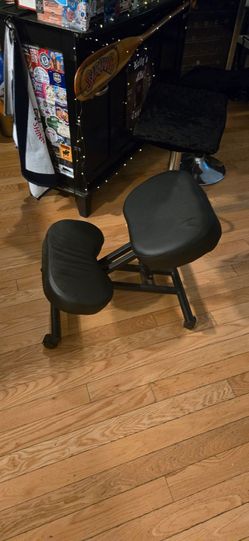 Black Ergonomic Kneeling Chair