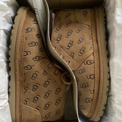 Brand New Uggs (size 8)