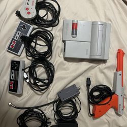 Original Nintendo NES Top Loader Bundle - Tested Working - 15 Games - Controllers - Zapper - Manuals
