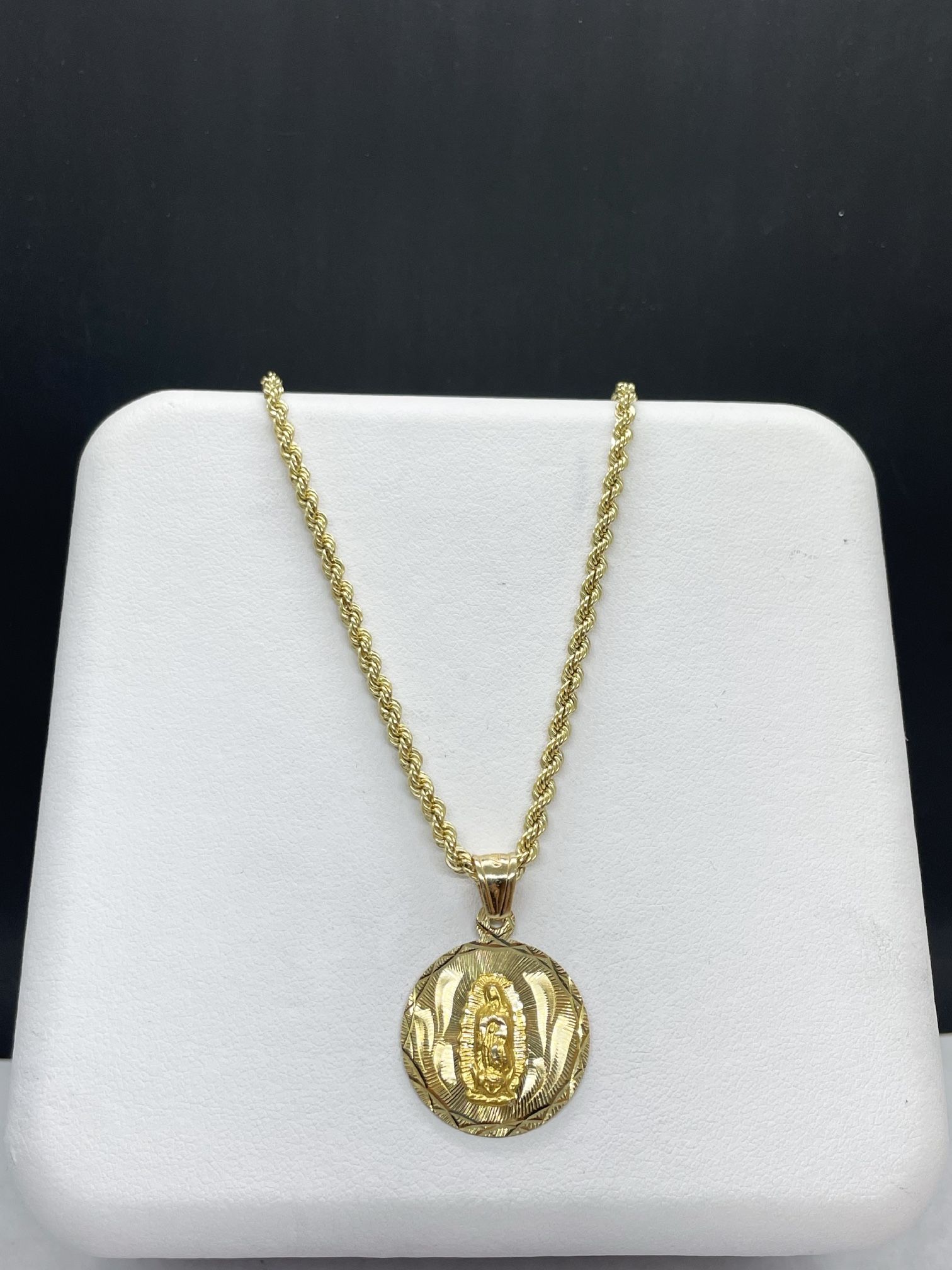 14k  Gold  Rope chain and  Virgin Mary Charm, Necklance gold pendant