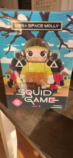 Sold Out Pop Mart 400% & 100% Space Molly Squid Game -Young Hee