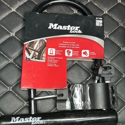Master Lock Keyed U-Lock  Steel  and Carrier Bracket