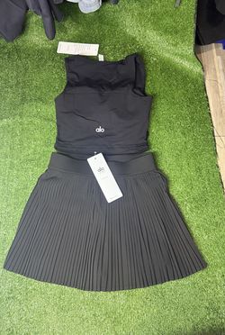 Alo yoga skirt match set