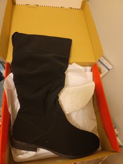 Brand New Boots Size 7.5