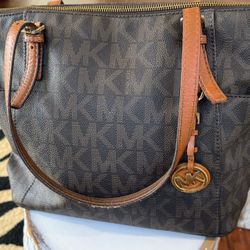  Michael Kors Brown Signature Logo Tote 