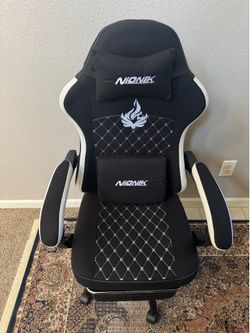 Gaming chair