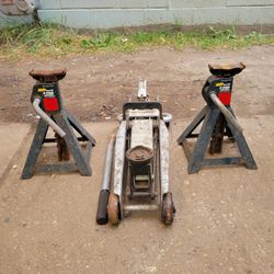 2TON JACK WITH STANDS 