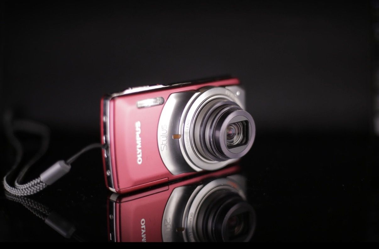 Olympus stylus 7010 Camera