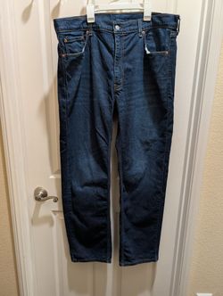 Like New Men's Deep Blue Levi's Jeans 40x 32