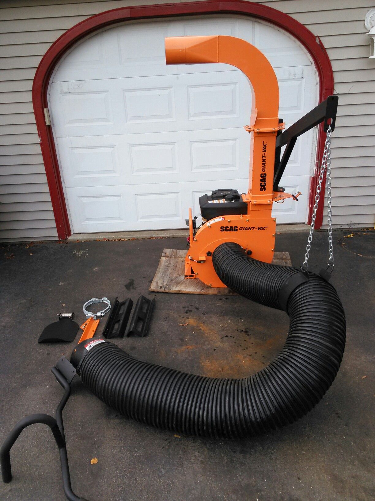 Scag/Giant Vac 18hp Leaf Loader
