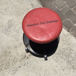 Garage Stool On Wheels, Adjustable 