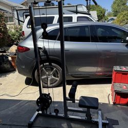 Pulldown And Row Machine 
