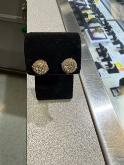 Cluster earrings
