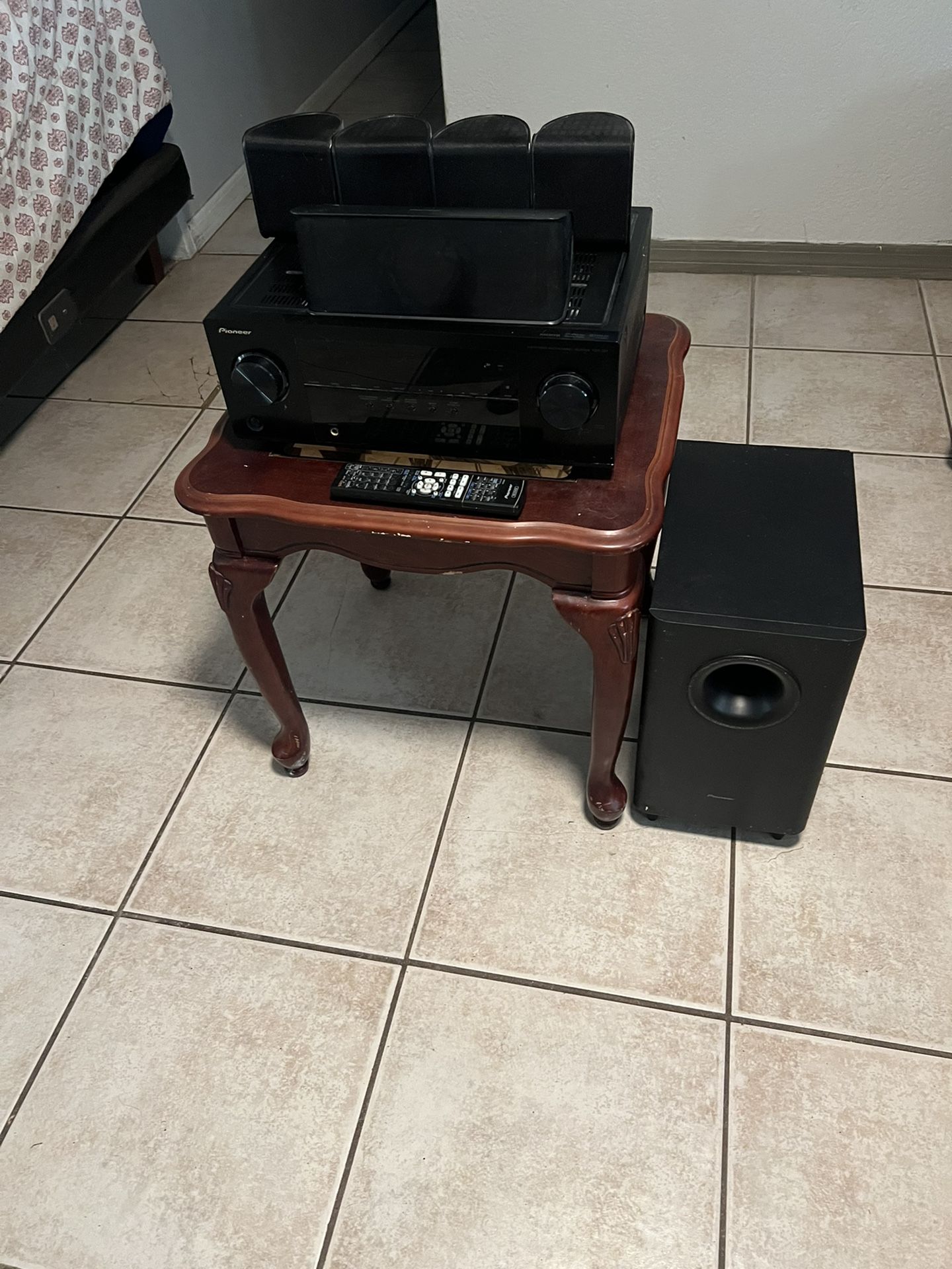 Home Theatre. Pioneer