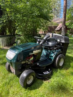 Troy-Bilt Riding Lawn Mower With Bagger