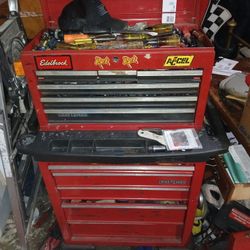2 Craftsman Roll Aways And Bunch Tools