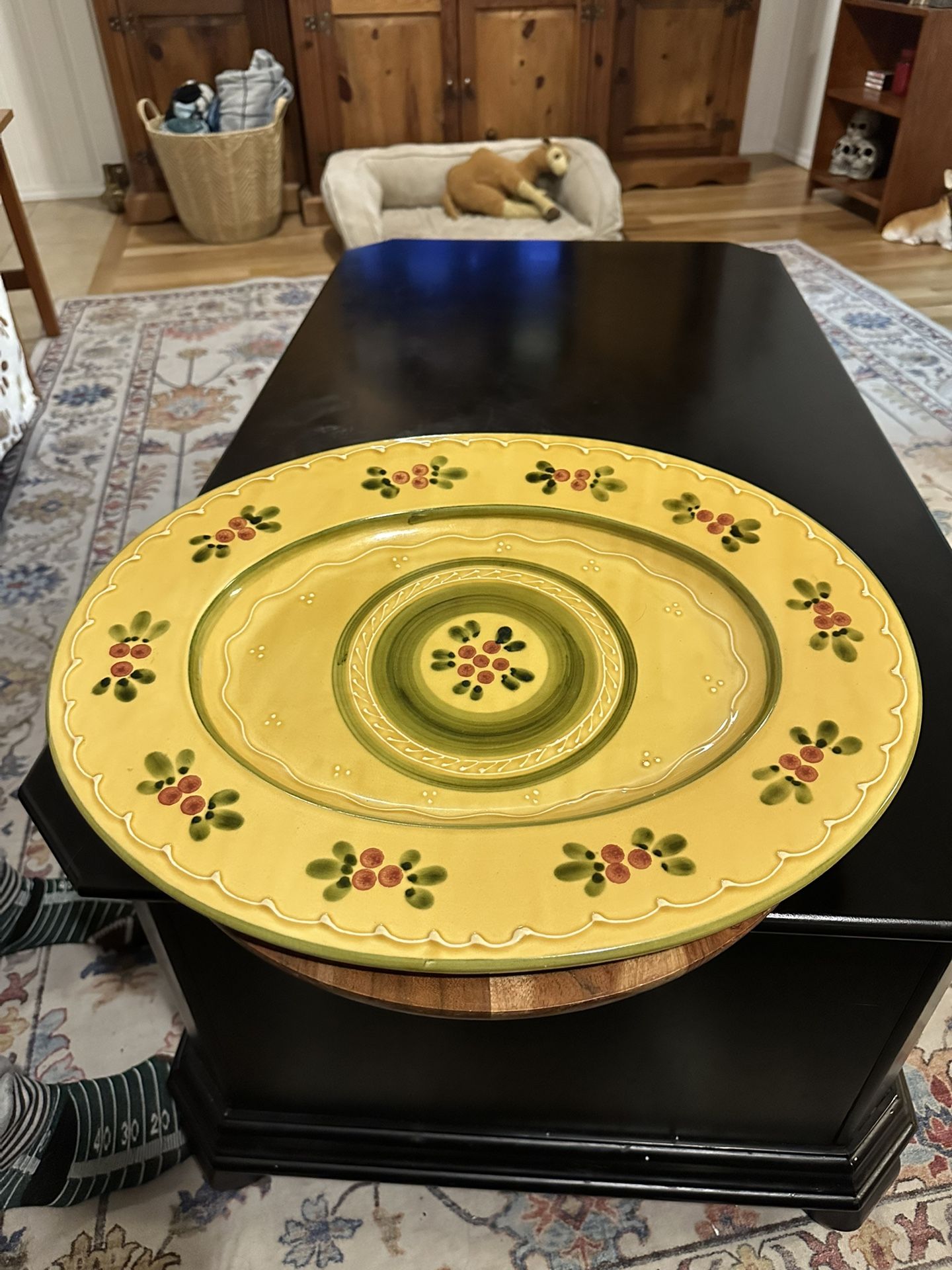 Williams-Sonoma 19" Large Oval Platter, Made in Italy, Pink Berries Floral Green, Raised Scrolls Dots, Gold Tuscan Yellow