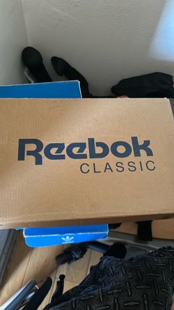 Reebok classic  size 9 men’s