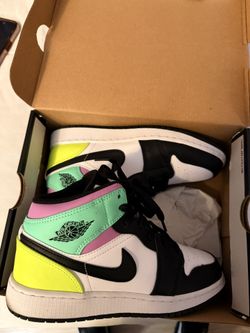 Jordan 1 Mid pastel (GS)