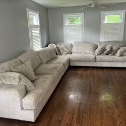 Raymour Flanigan Suede L Couches 