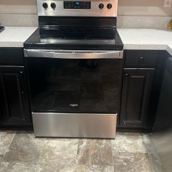 30-Inch Whirlpool Smooth Surface Freestanding Electric Range 