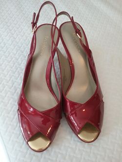 Liz Claiborne peep toe sling back pumps size 8