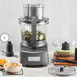 NEW Cuisinart
Cuisinart 12-Cup Die-Cast Food Processor