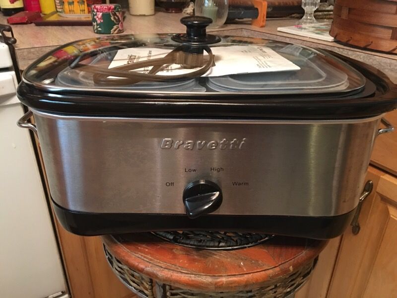 Bravetti Platinum Pro 8 Quart Slow Cooker n Buffet Server for Sale in  Inverness, FL - OfferUp