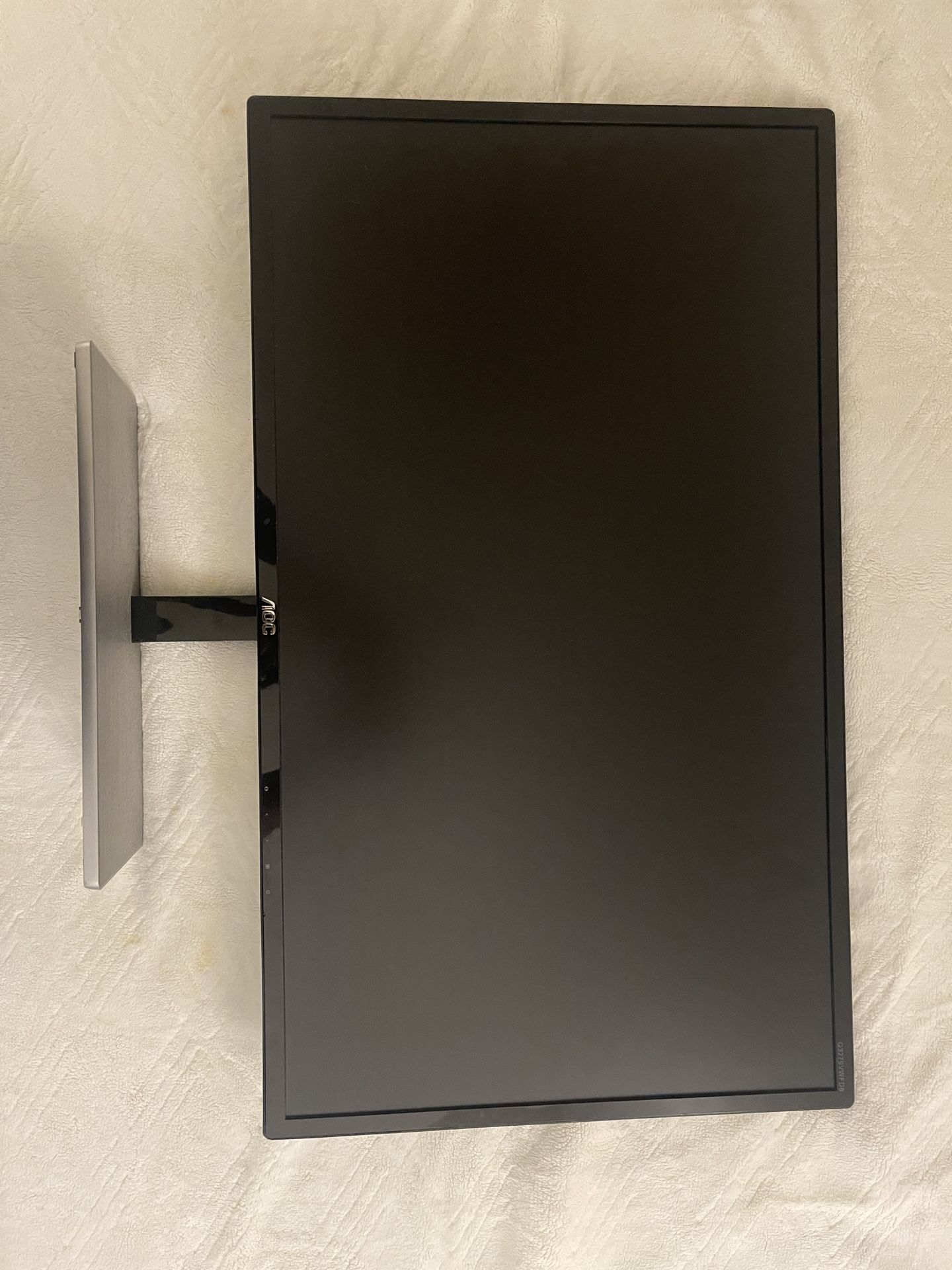 AOC Monitor 32 inch