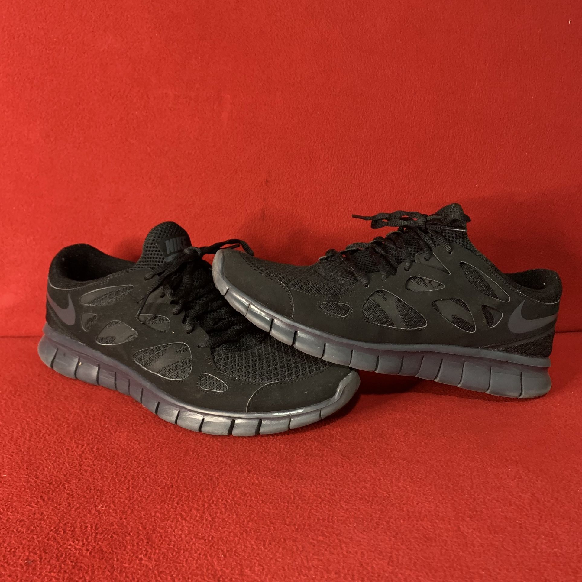 Nike Mens size 11 Free run + 2 Shoes All Black! 