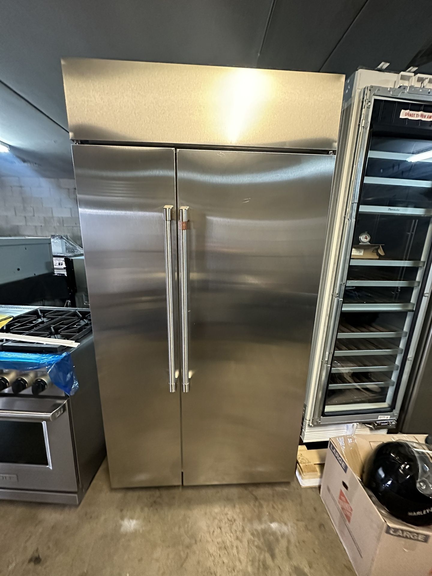 Cafe 42 Refrigerator 