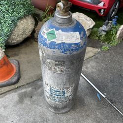 Carbon dioxide for soda (full) 