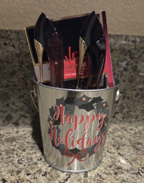 Carolina Herrera Travel Gift Basket