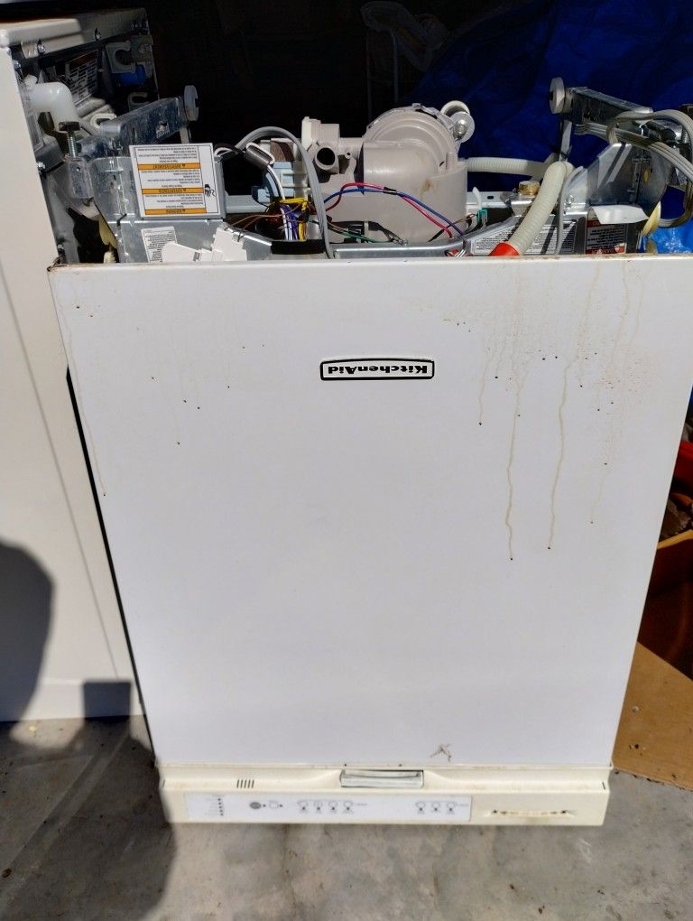 Kitchenaid Dishwasher (For Parts Or Not Working)