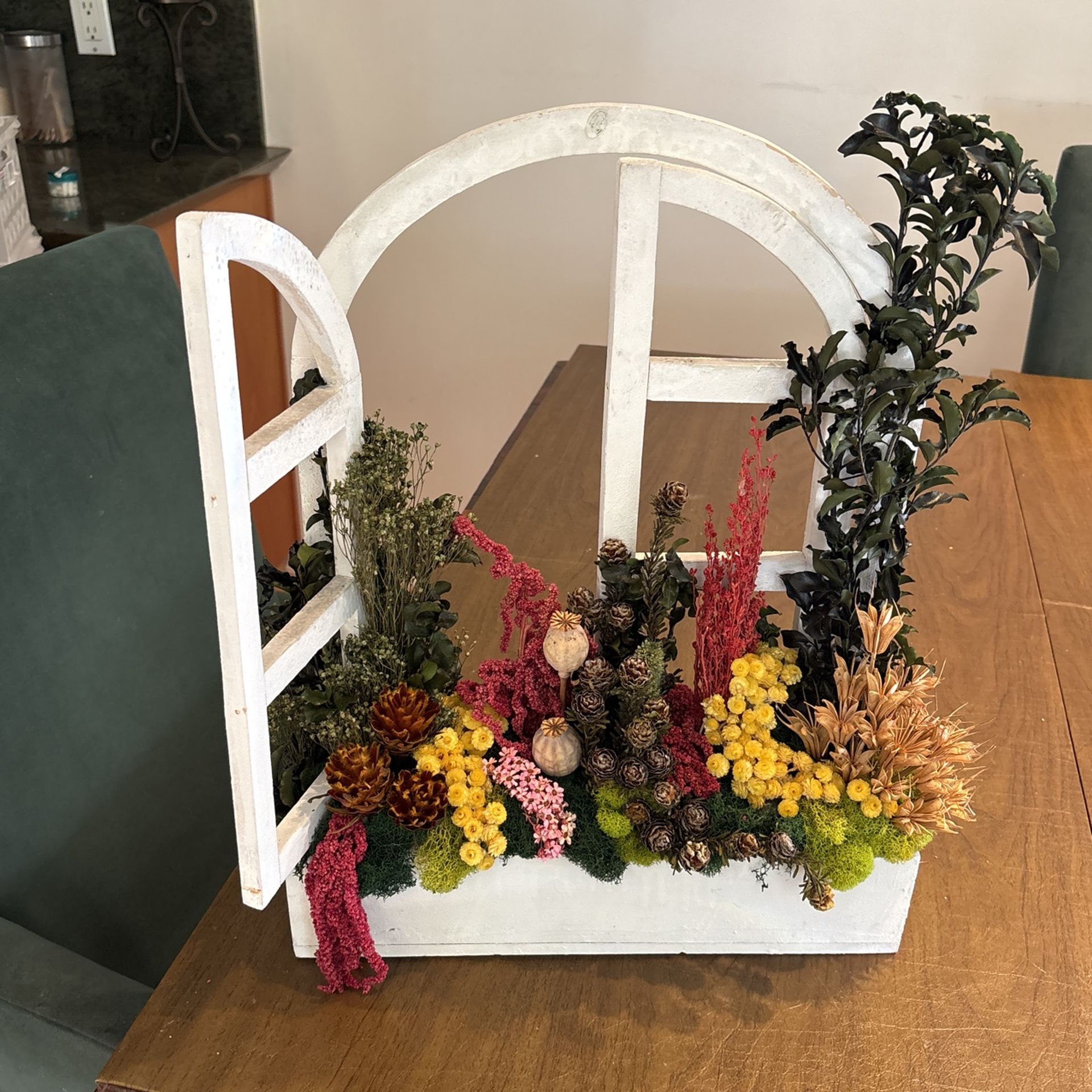 Freeze Dried Flower Arrangement In Window Cases