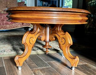 Accent/coffee table