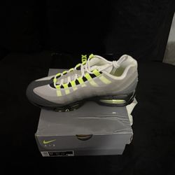 Nike Air Max 95 Neón