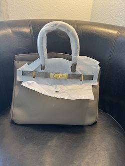 Elegant handbag