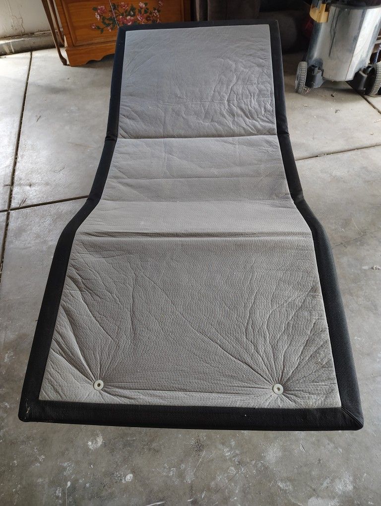 Twin XL Leggett & Platt Adjustable bed frame