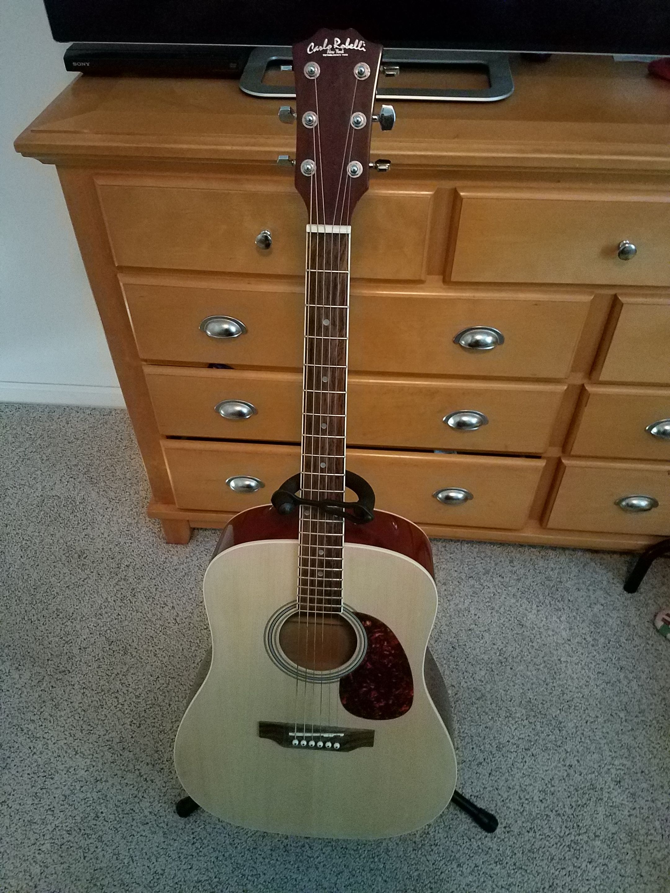 Acoustic guitar Carlo robelli