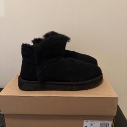 UGG Classic Mini Fluff High-Low