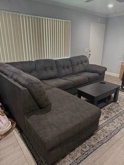 Gorgeous gray modern sectional couch !!