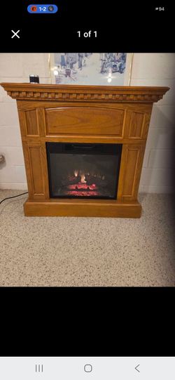 Electric Fireplace/Heater 40in X 37in