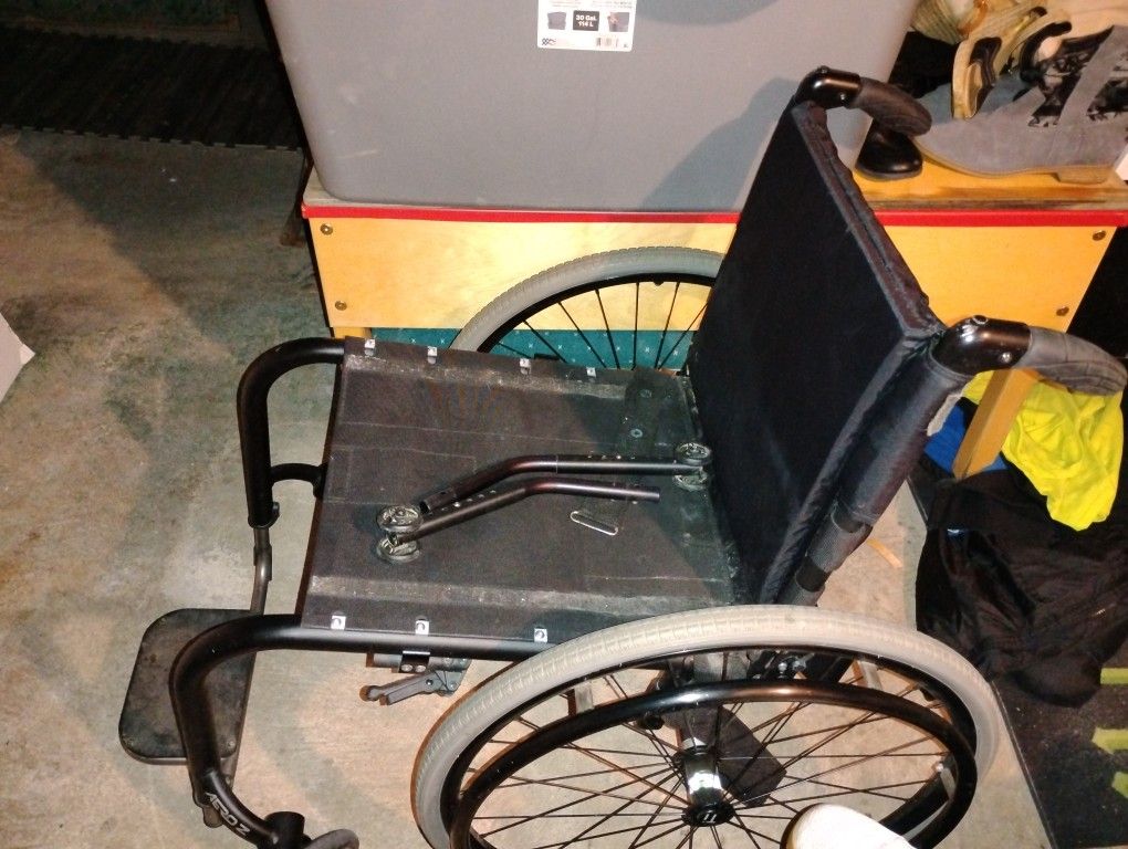 TI Lite Wheelchair