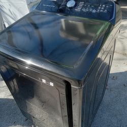 Samsung Dryer Gas brand new for low price working well