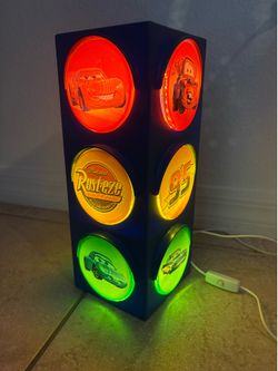 2006 Disney Pixar "Cars" traffic light night light lamp (Tested / Works)