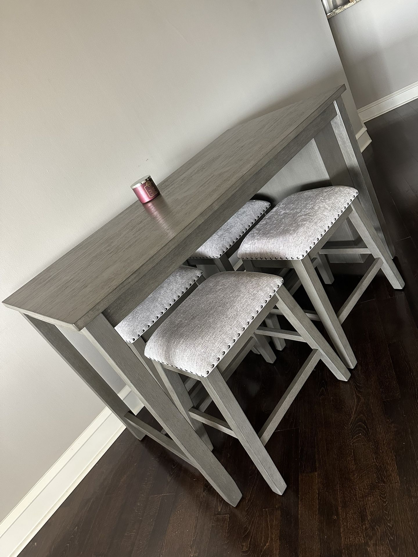 Dining Table & 4 Chairs