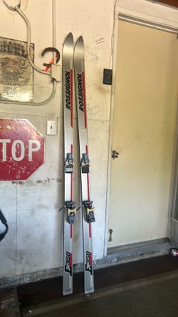 Skis with Bindings