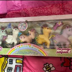 My little pony collector set of 5 pony's with all different scented smells